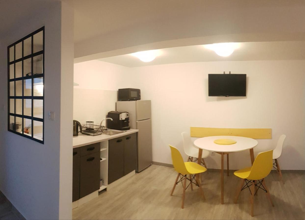 Pif Apart Livada Postei Braşov Exterior foto